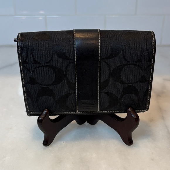 Coach Wallet Black Jacquard Signature Stripe Compact Sized Tri-Fold - Picture 1 of 11